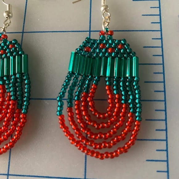 Sead bead earring - Picture 2 of 2